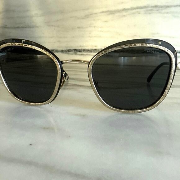 Chanel Black Sunglasses - Picture 4 of 8